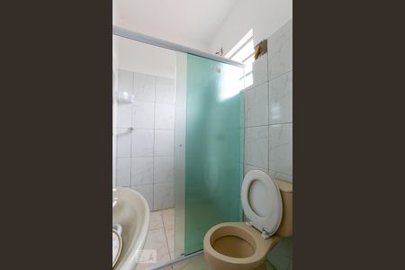 Banheiro de apartamento para alugar com 1 quarto, 28m² em Jardim Primavera (zona Norte), São Paulo