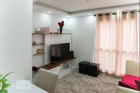 Sala de apartamento para alugar com 2 quartos, 62m² em Jardim Planalto, São Paulo