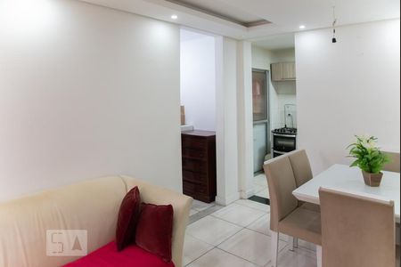 Sala de apartamento para alugar com 2 quartos, 62m² em Jardim Planalto, São Paulo
