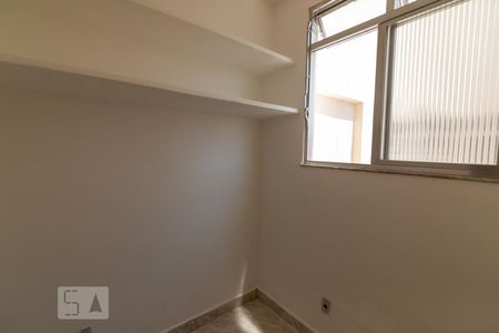 Apartamento para alugar com 70m², 2 quartos e sem vagaQuarto de Serviço