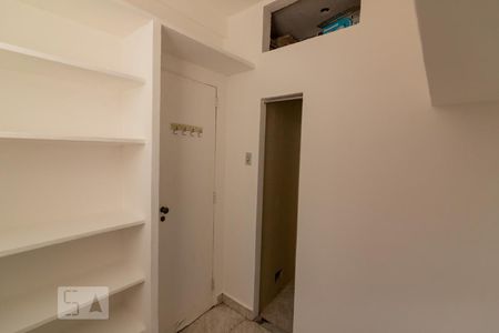 Apartamento para alugar com 70m², 2 quartos e sem vagaQuarto de Serviço
