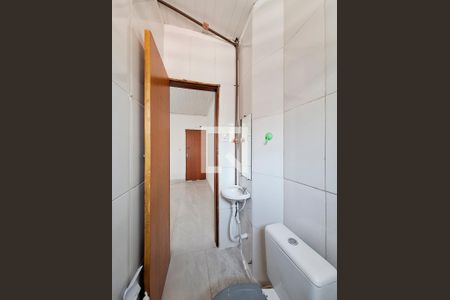 Banheiro de kitnet/studio para alugar com 1 quarto, 30m² em Santana, São Paulo