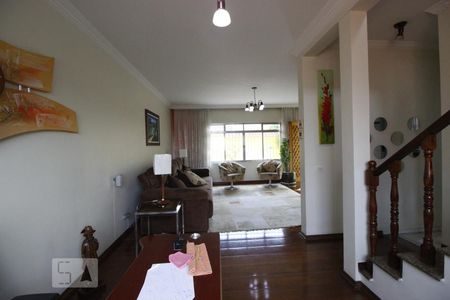 Sala de casa para alugar com 3 quartos, 318m² em Parque Cruzeiro do Sul, São Paulo