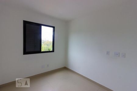 Quarto 1 de apartamento para alugar com 2 quartos, 46m² em Jardim Ísis, Cotia