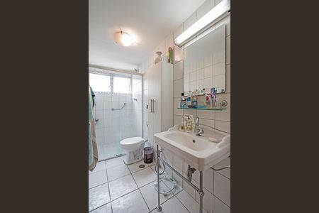 Apartamento à venda com 75m², 2 quartos e 1 vaga Apartamento à venda com 75m², 2 quartos e 1 vagaBanheiro