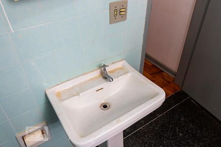 Apartamento à venda com 73m², 2 quartos e sem vagaBanheiro