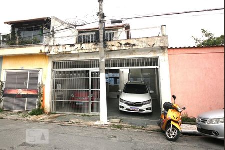 Casa para alugar com 100m², 2 quartos e 1 vagaFachada