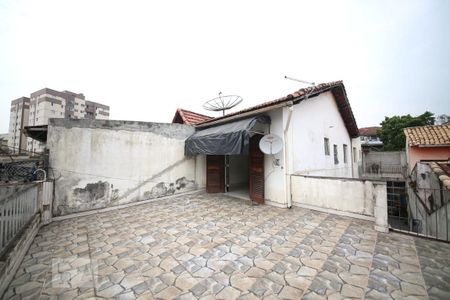 Casa para alugar com 100m², 2 quartos e 1 vagaTerraço