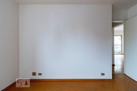 Quarto 1 de apartamento para alugar com 2 quartos, 72m² em Vila Guarani (z Sul), São Paulo