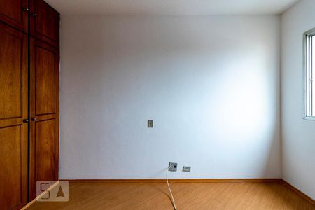 Quarto 1 de apartamento para alugar com 2 quartos, 72m² em Vila Guarani (z Sul), São Paulo