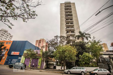 Apartamento para alugar com 45m², 1 quarto e 1 vaga Apartamento para alugar com 45m², 1 quarto e 1 vagaFachada