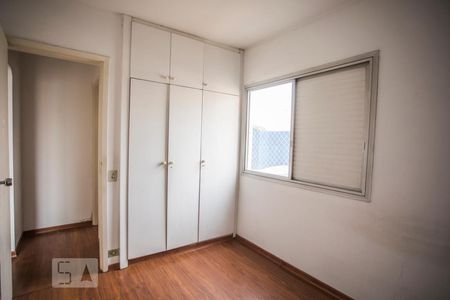 Quarto - Armários de apartamento para alugar com 1 quarto, 45m² em Vila Guarani (z Sul), São Paulo