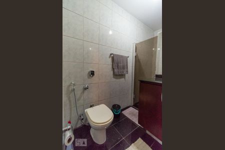 Casa à venda com 391m², 5 quartos e 3 vagas Casa à venda com 391m², 5 quartos e 3 vagasBanheiro