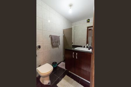 Casa à venda com 391m², 5 quartos e 3 vagas Casa à venda com 391m², 5 quartos e 3 vagasBanheiro