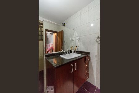 Casa à venda com 391m², 5 quartos e 3 vagas Casa à venda com 391m², 5 quartos e 3 vagasBanheiro