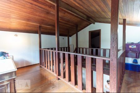 Casa à venda com 391m², 5 quartos e 3 vagas Casa à venda com 391m², 5 quartos e 3 vagasSótão