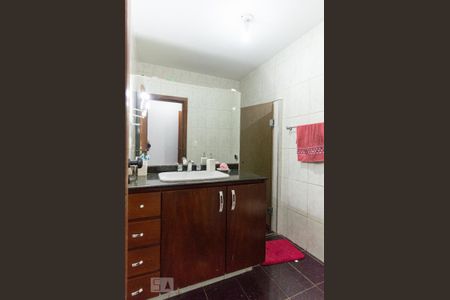 Casa à venda com 391m², 5 quartos e 3 vagas Casa à venda com 391m², 5 quartos e 3 vagasBanheiro da Suíte