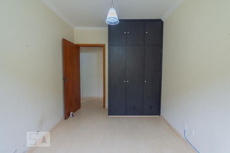 Quarto 1 - Armários de apartamento para alugar com 2 quartos, 70m² em Jardim Nova Europa, Campinas