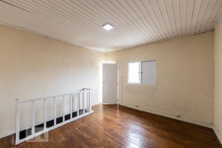 Casa à venda com 240m², 2 quartos e 2 vagas Casa à venda com 240m², 2 quartos e 2 vagasCasa 3