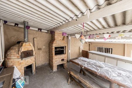 Casa à venda com 240m², 2 quartos e 2 vagas Casa à venda com 240m², 2 quartos e 2 vagasCasa 3