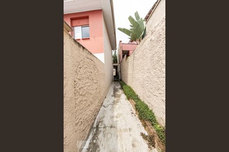 Casa à venda com 240m², 2 quartos e 2 vagas Casa à venda com 240m², 2 quartos e 2 vagasCasa 3