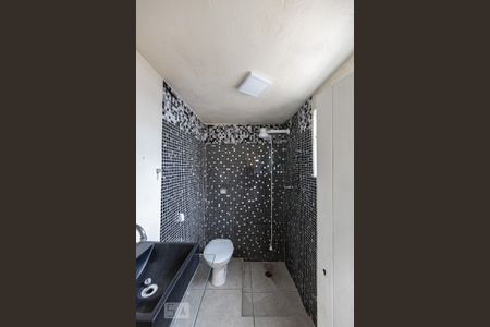 Casa à venda com 240m², 2 quartos e 2 vagas Casa à venda com 240m², 2 quartos e 2 vagasCasa 3