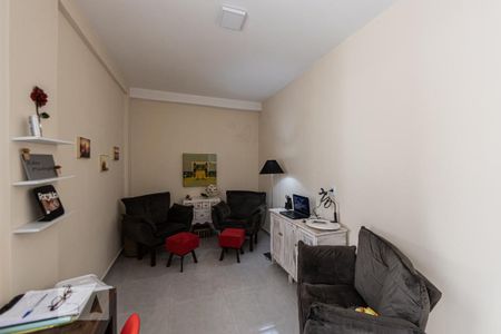 Casa à venda com 240m², 2 quartos e 2 vagas Casa à venda com 240m², 2 quartos e 2 vagasCasa 1