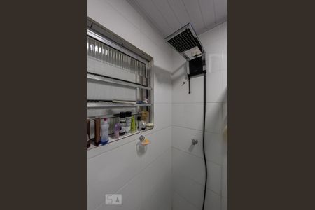 Casa à venda com 240m², 2 quartos e 2 vagas Casa à venda com 240m², 2 quartos e 2 vagasCasa 1