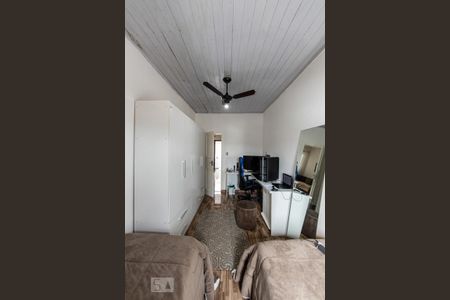 Casa à venda com 240m², 2 quartos e 2 vagas Casa à venda com 240m², 2 quartos e 2 vagasCasa 2