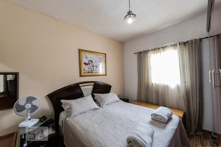 Casa à venda com 240m², 2 quartos e 2 vagas Casa à venda com 240m², 2 quartos e 2 vagasCasa 2