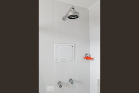 Apartamento à venda com 121m², 2 quartos e 2 vagasChuveiro