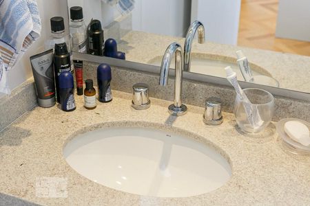 Apartamento à venda com 121m², 2 quartos e 2 vagasPia