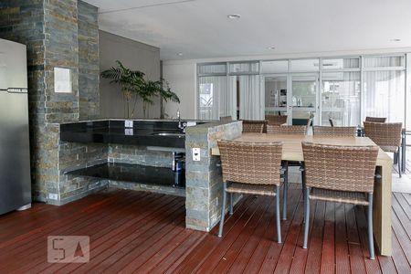 Apartamento à venda com 121m², 2 quartos e 2 vagasChurrasqueira