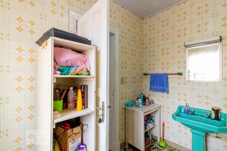 Casa para alugar com 240m², 3 quartos e 4 vagas Casa para alugar com 240m², 3 quartos e 4 vagasBanheiro