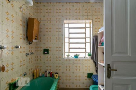 Casa para alugar com 240m², 3 quartos e 4 vagas Casa para alugar com 240m², 3 quartos e 4 vagasBanheiro