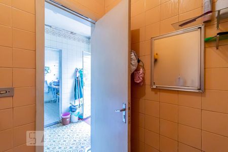 Casa para alugar com 240m², 3 quartos e 4 vagas Casa para alugar com 240m², 3 quartos e 4 vagasBanheiro de Serviço