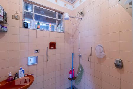 Casa para alugar com 240m², 3 quartos e 4 vagas Casa para alugar com 240m², 3 quartos e 4 vagasBanheiro de Serviço