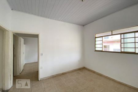 Sala de apartamento para alugar com 2 quartos, 45m² em Jardim Simus, Sorocaba