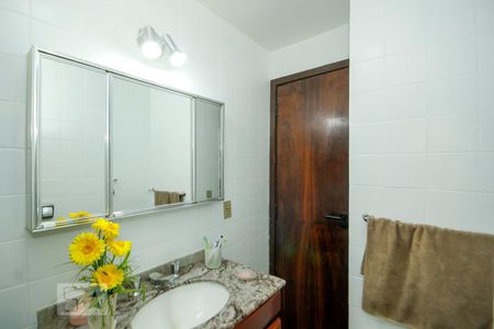 Apartamento para alugar com 90m², 3 quartos e 1 vagaBanheiro 