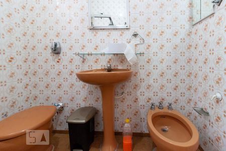 Banheiro de casa para alugar com 1 quarto, 50m² em Butantã, São Paulo