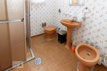 Banheiro de casa para alugar com 1 quarto, 50m² em Butantã, São Paulo