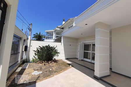 Casa à venda com 217m², 3 quartos e 5 vagasJardim