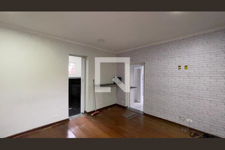 Casa à venda com 100m², 3 quartos e 4 vagasCasa 2 - Sala