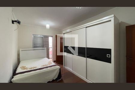 Casa à venda com 100m², 3 quartos e 4 vagasCasa 1 - Suíte 1