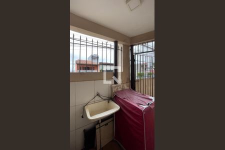 Casa à venda com 100m², 3 quartos e 4 vagasCasa 1 - Área de Serviço