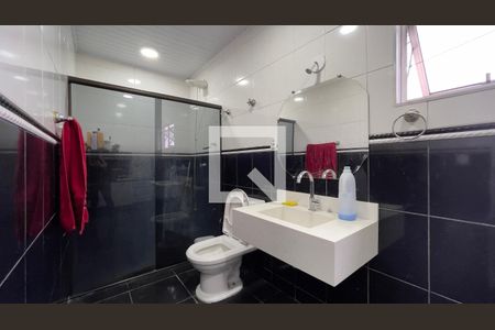 Casa à venda com 100m², 3 quartos e 4 vagasCasa 2 - Banheiro