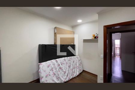 Casa à venda com 100m², 3 quartos e 4 vagasCasa 1 - Suíte 2