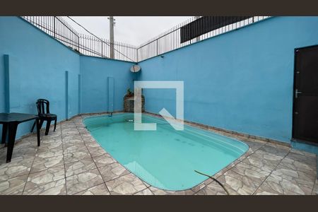 Casa à venda com 100m², 3 quartos e 4 vagasÁrea comum