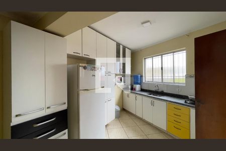 Casa à venda com 100m², 3 quartos e 4 vagasCasa 1 - Cozinha