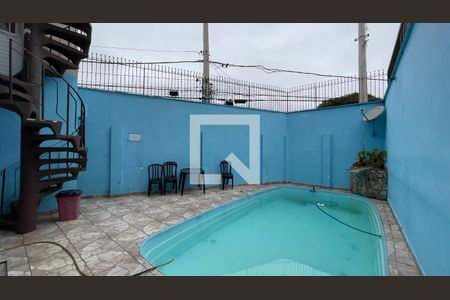 Casa à venda com 100m², 3 quartos e 4 vagasÁrea comum